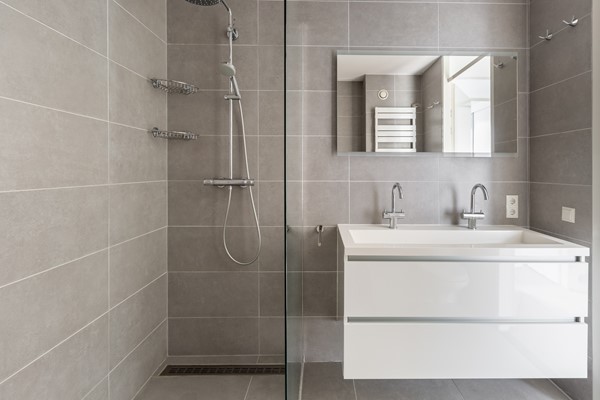 Medium property photo - Oeverzeggestraat 16, 1087 BV Amsterdam